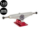 ■INDEPENDENT TRUCKS 商品詳細 ブランド：INDEPENDENT(インディペンデント) モデル：FORGED HOLLOW BTG SUMMIT SILVER/RED TRUCKS カラー：シルバー/レッド 正規輸入品 サイズ サイズ：149(デッキサイズ8.375〜8.6inch) トラック幅:8.5Inch トラックデザイン:Standard トラック高さ:53.5mm トラック重量:358g STAGE XI|FORGED HOLLOW 鍛造ベースプレート、中空アクスル＆キングピンを採用した超軽量トラック。 ストリートでもパークでもどんなスタイルに対応。 STAGE XIより10%軽量化 54mm以下のウィールに最適なパフォーマンスと、 ウィールクリアランスを実現する53.5mmの高さ。 A356 T6アルミニウムハンガー 強度、耐久性、グラインドフィールを考えられた T6グレードの軽量アルミニウム合金。 6061アルミ鍛造ベースプレート 航空機にも使われるの鍛造アルミニウムにより、 高密度で強度を維持しながら部品の薄型化を実現。 中空クロモリアクスル＆キングピン 最高の品質の中空クロモリスチールを採用し、耐久性と軽量化を実現。 *1個のみとなります。1セットご希望の場合は2個ご注文下さい。 *仕様は予告なく変更される場合があります。 *こちらの商品は返品・交換をお受付けできません。 *PCモニターにより若干色が違って見えることがあります。 【INDEPENDENT】 35年もの歴史を誇る世界最強のトラックと称されるINDEPENDENT TRUCKS。 発足したのは1978年のこと。時はボウルスケーティングが主流だった70年代後期。 当時のトラックの性能に対する不満の声に応えるべく、INDEPENDENTは誕生した。 BUILT TO GRINDやRIDE THE BEST FUCK THE RESTといったスローガンを掲げ、独自の世界観を打ち出してきた。 世界最高の性能、繊細で無骨なトラック、独特のブランドイメージやアティチュードでいまや世界中にカルト的フォロワーを生み出している。 INDEPENDENTはただのトラックカンパニーではなく、ひとつのカルチャーへと昇華したブランドなのである。 ▼INDEPENDENTトラック一覧はこちら