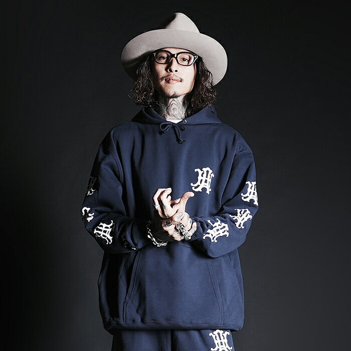 AMERICANWANNABEアメリカンワナビー/「TRADEMARKL/STEE」プリントL/STEE/MEN'Sメンズ/Tシャツ/ロンT/クルーネック/スリーブ/ロゴ/長袖/カジュアル/ストリート/アメカジ/限定