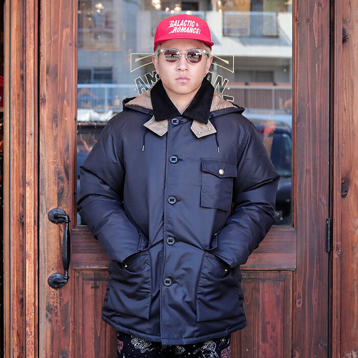 TROPHY CLOTHING トロフィークロージング / 「Polar Down Coat / BLACK」ダウンジャケット / TR23AW-509 / MEN 039 S メンズ / ジャケット / アウター / コート / ダウン / フェザー / 無地 / 長袖 / アウトドア / カジュアル