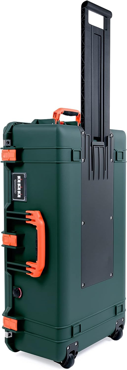 �ڥꥫ�� ������ 1615 ������ [�ȥ�å��� ���꡼��] Pelican Air 1615 Case [Trekking Green] 1615NF