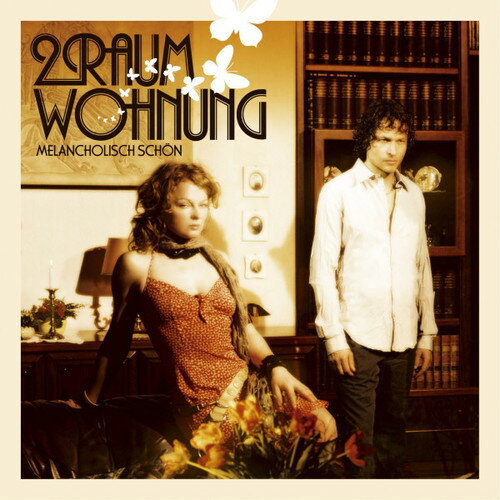2018/1/26 発売輸入盤レーベル：IT SOUNDS収録曲：German electro-pop duo 2raumwohnung goes bossa nova - the Melancholisch Schon album (translated e.g. "Melancholic and Nice") was originally released on June 20, 2005 by Universal Music. Packaged in a four-panel digisleeve with a 12-page booklet, including photos and lyrics, it is a timeless recording mastered by Moritz Von Oswald at Dubplates & Mastering, who also played percussion, keyboards, and did the programming for the track "Elisabeth". For Melancholisch Schon, Inga Humpe and Tommi Eckart picked some of their best known songs and mixed them in a summer shape and sound: not only Brazilian bossa nova but also salsa, fusion, and elements of pop are the ingredients of this production, which contains new compositions as well as popular 2raumwohnung songs like "Wir Trafen Uns In Einem Garten". In the same time, they received the award "Goldene Stimmgabel" (Music Industry Price in Germany according to GfK/Media Control sales figures) in the "best duo" category.