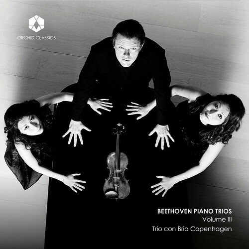 2019/6/21 発売輸入盤レーベル：ORCHID CLASSICS収録曲：Trio con Brio presents it's third volume of Beethoven's Piano Trios: electrifying performances of music which reveals the composer at the peak of his powers. Beethoven's Op.1 Piano Trios began with two works sure to charm Viennese audiences, but in his Piano Trio Op.1, No.3 in C minor, featured on this album, we begin to hear the radical, uncompromising Beethoven in music of volcanic force, contrasted with a sublime slow movement. The 'Archduke' Trio, Op.97, marked Beethoven's final public performance as a pianist, but was also a turning-point in his output, it's warm-hued nature combining heavenly serenity with earthy joie de vivre. "Glowing reports hold true. The Trio con Brio Copenhagen clearly occupies a lofty perch in today's musical scene." Washington Post "From the first note, Trio con Brio exudes class... both explosive and exquisitely intimate - aspects that this performance delivers with compelling panache." Strad