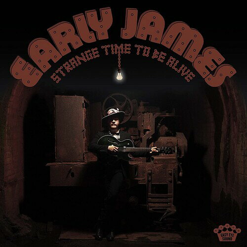 2022/8/19 発売輸入盤レーベル： EASY EYE SOUND収録曲：2022 release. Alabama's native son, Early James, returns with his sophomore album, Strange Time To Be Alive. The lyrical wordsmith conjures the ghosts of great southern gothic writers from Eudora Welty to William Faulkner, while channeling the haunted spirits of Tom Waits and Townes Van Zandt. The album evokes a timeless amalgam of forsaken blues, folk, and Tin Pan Alley crooning, anchored by his unmistakable voice that sways from gravel-filled shouts to pained, forlorn whispers.