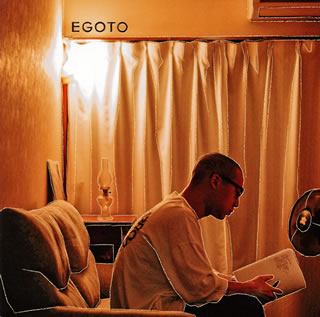 MGFのラッパーの1010が SIGEMARU名義で放つ1stソロ・アルバム。曽我部恵一の楽曲をリミックスした話題作「文学(Remix)」などを収録。客演の田中光ほか、BugseedやDJ JUCOら多彩なビートメイカー陣が参加している。【品番】　PCD-83035【JAN】　4995879830352【発売日】　2020年09月02日【収録内容】(1)intro(EGO)(2)Egotrip(3)常套句(4)旅人の法螺(5)I love myself(6)文学(Remix)(feat.Meiso，DJ REiZ)(7)ワタリガラス(8)エゴイストは理由を隠し笑う。(9)沈殿(feat.田中光)(10)野生の証明(11)フライ ミー トゥ ザ ムーン(12)outro(TO)【関連キーワード】SIGEMARU|シゲマル|エゴト|イントロ・エゴ|エゴトリップ|ジョウトウク|タビビトノ・ホラ|アイ・ラヴ・マイセルフ|ブンガク|ワタリガラス|エゴイストハ・リユウヲ・カクシ・ワラウ|チンデン|ヤセイノ・ショウメイ|フライ・ミー・トゥ・ザ・ムーン|アウトロ・ト