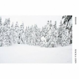 NITRO MICROPHONE UNDERGROUNDのブレイン的ラッパー/プロデューサー、マッカチンの約6年ぶりのアルバム。アンビエント〜チルなサウンドを中心に、ブーンバップやレゲエなどの雑多な嗜好を反映させたセルフプロデュース作。【品番】　PCD-25350【JAN】　4995879253502【発売日】　2022年12月14日【収録内容】(1)ホシトソラ(2)つなぐ風(3)earthwind(4)NOTV(5)ヨルノモリ(6)綺麗(INST)(7)マデイラ島(8)アイガーの夕陽(9)YUKIYAMA【関連キーワード】Macka-chin|マッカチン|ムオン|ホシトソラ|ツナグカゼ|アースウィンド|エヌオーティーブイ|ヨルノモリ|キレイ|マデイラトウ|アイガーノユウヒ|ユキヤマ