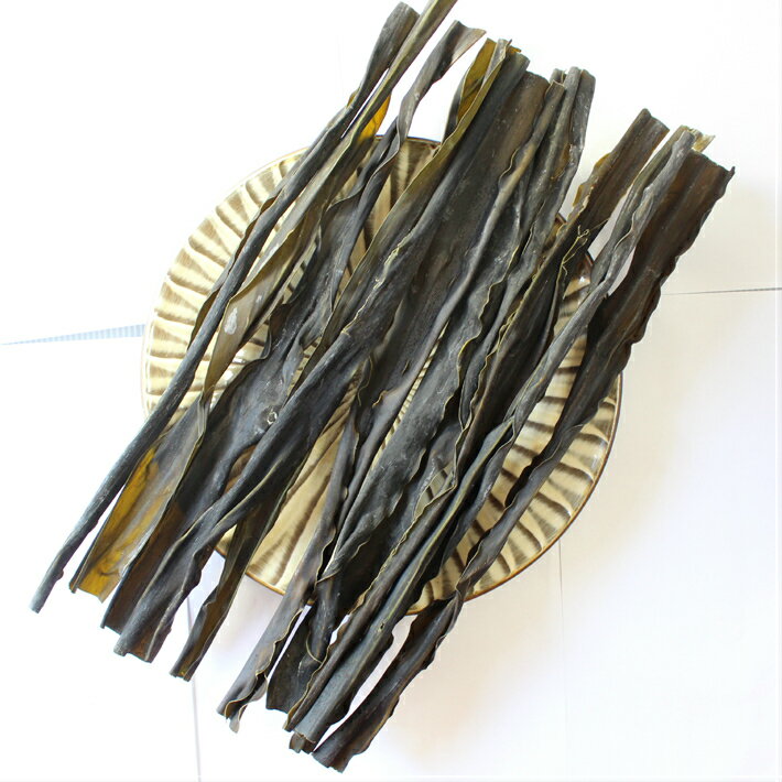 日高昆布　100g　三石昆布　バランス型　昆布巻き　だし　佃煮　悩んだらこれ　天日干し　【こぶ　コブ　コンブ】アメ横