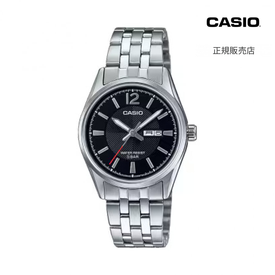 機能: クォーツ, 3針日付: デイデイトケース形状: 丸型サイズ: 30mm素材: 真鍮文字盤: ブラックインデックス: アラビア＆バーベゼル: ノーマル防水: 50Mベルト: ブレスレット注意書き：モニター発色の具合により、実物とは色合...