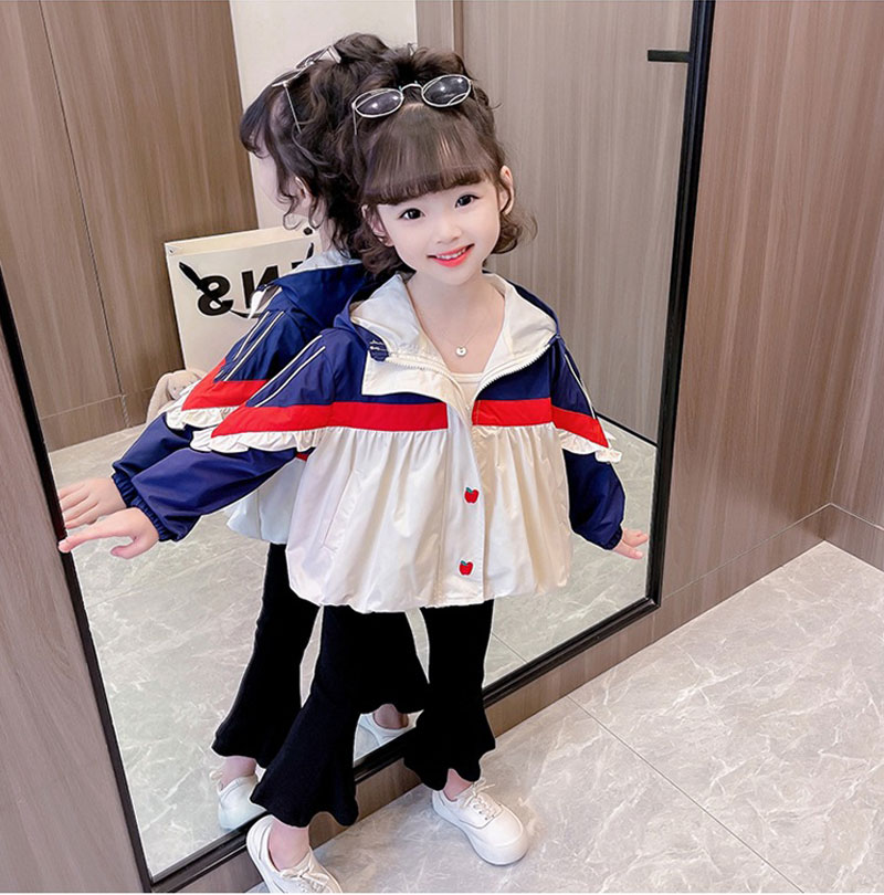 子供外着 キッズジャケット 女の子 おしゃれ ジャケット 外着 長袖 ロング袖 子ども 子供服 秋用 春用 シンプル ファッション いちご リボン フード 帽子付き 小学生 ジュニア 100 110 120 130 通学 遠足 旅行 普段着