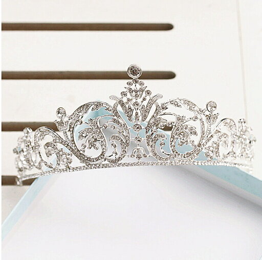 【翌日配送可】キラキラティアラ、ウェディングティアラ 結婚式にぴったりアクセサリー、華やかに演出!☆ キラキラティアラ(単品)】 ブライズメイド 【翌日配送可】キラキラティアラ、ウェディングティアラ 結婚式にぴったりアクセサリー、華やかに演出!☆ キラキラティアラ(単品)】 ブライズメイド