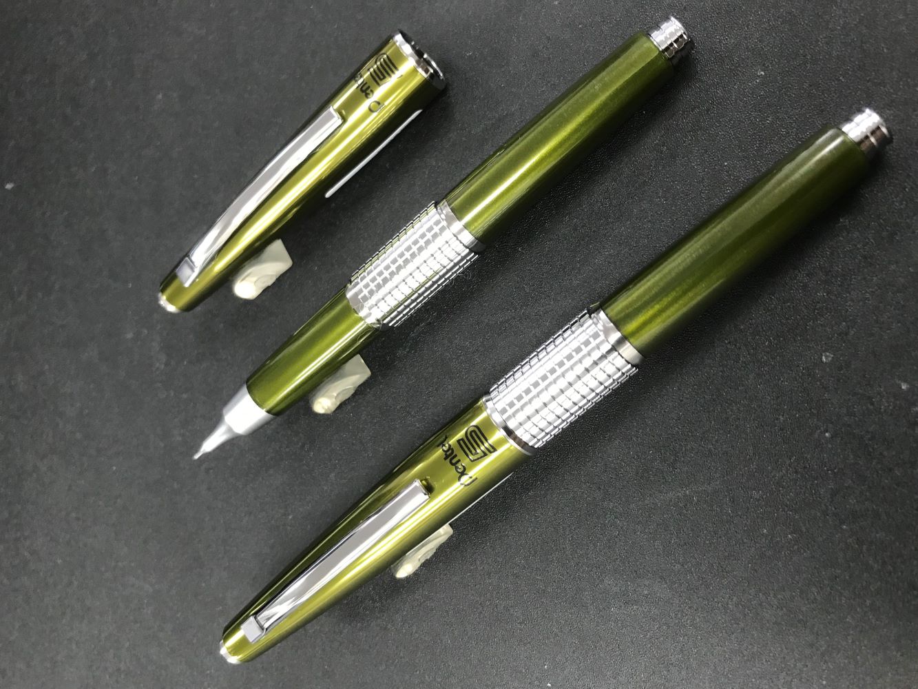 ★ぺんてる Pentel ／ 万年CIL《 ケリー 》 ミリタリー グリーン　KITERAオリジナルカラー