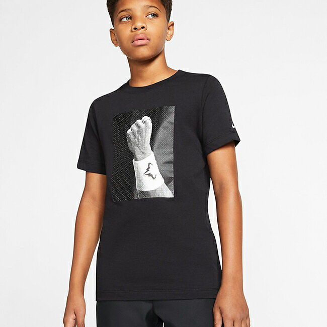 [ラファエル・ナダル]ナイキ(NIKE) 2019 HO ジュニア(ボーイズ) グラフィック Tシャツ CJ7757-010ブラック(19y10mテニス)[次回使えるクーポンプレゼント]