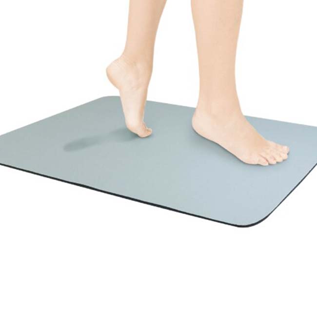 【乗った瞬間すぐ乾く驚きの吸水力】ハック(HAC) 珪藻土 ソフトバスマット 60×40cm アスベスト不使用 HAC4058-ライトグレー(24y6m)[次回使えるクーポンプレゼント]