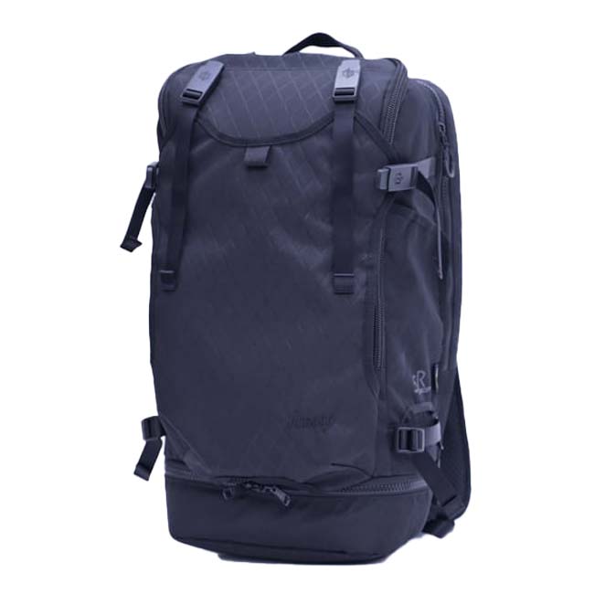 【ラケット収納可】blueeq(ブルイク) 2025 5R HYBRID BACKPACK ハイブリッド バックパック 29L テニスバッグ BQB-00051-010 ブラック(25y12m)[次回使えるクーポンプレゼント]
