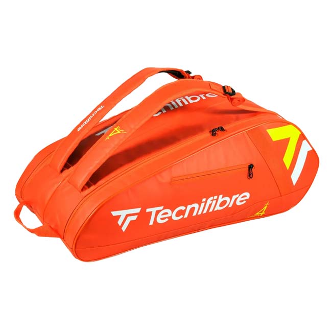 SPEC カラーオレンジ サイズ約75×28×34.5cm 素材PVC90%、ポリエステル10% 名称TECNIFIBRE TOUR ENDURANCE IG 12R BAG 原産国/製造国中国 仕様・特徴全仏オープンのために作られた限定版で、イガ・シフィオンテク選手にちなんで名付けられたバッグ。スタイリッシュで実用的なこのエレガントなバッグは、トレーニングセッションはもちろん、試合にも最適です。 ・メインコンパートメント×1 ・フルレングスポケット×1 ・アクセサリポケット×1 ・シューズポケット×1 ・持ち手×1 ・パッド入りショルダーベルト×2 ※バッグ以外の商品は撮影用の小物です。付属はしません。