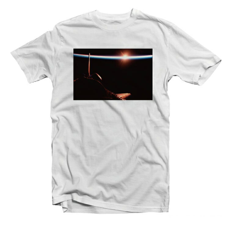 【最大P20 ! お得なクーポン配布中！】Tシャツ メンズ 半袖 おしゃれ プリント ブラック ホワイト グレー 白Tシャツ 黒Tシャツ 綿100% 5.6オンス コットン ファッション カジュアル tシャツ 宇宙 Space スペースシャトル Space shuTTle
