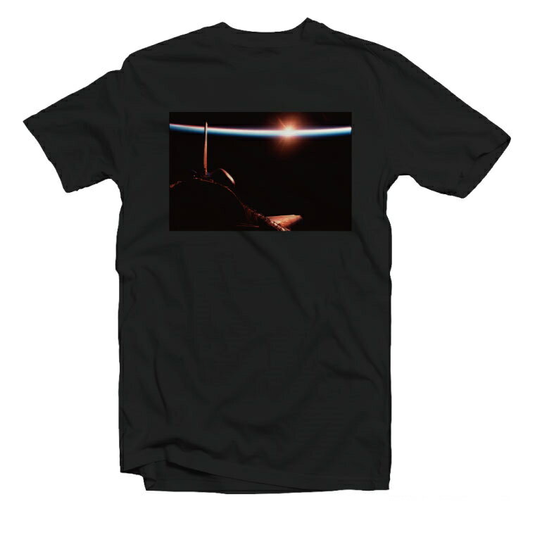 【最大P20 ! お得なクーポン配布中！】Tシャツ メンズ 半袖 おしゃれ プリント ブラック ホワイト グレー 白Tシャツ 黒Tシャツ 綿100% 5.6オンス コットン ファッション カジュアル tシャツ 宇宙 Space スペースシャトル Space shuTTle