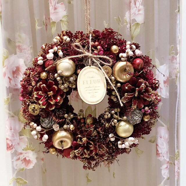 ナチュラルリースMサイズ　レッド　【薔薇雑貨　クリスマスリース　クリスマス　造花　フラワーリース　壁掛け　オーナメント】