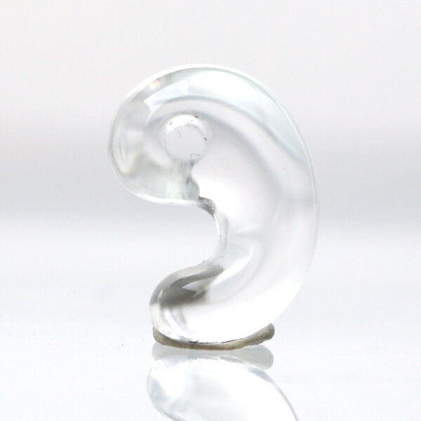 出雲型勾玉10ミリ 水晶 勾玉 天然石 パワーストーン めのや 縁結び 出雲 アナヒータストーンズ