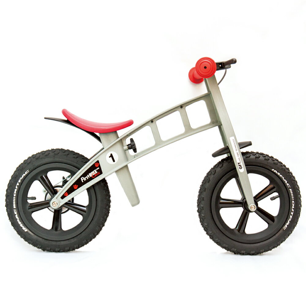 対象年齢 　 素材 　 ポリアミド樹脂 メーカー 　Firstbike（ドイツ）※生産は台湾 サイズ 　本体長さ:約85cm 　シート高さ:約35cm〜約45cm 　本体重量:約3.9kg ドイツデザインの、バランスバイク。 ヨーロッパをはじめ、各地で人気の高いFirstBIKE。 ゴツゴツのタイヤを履いたCROSSタイプ。 芝生や砂場、林道などもグイグイ走ることができます。 もちろん、アスファルトのうえでも大丈夫。 FirstBIKEはペダルが無い二輪車で、足で地面を蹴って駆け出します。 3輪車よりも自由に駆け回る事ができ楽しくて、2輪のバランス感覚を養える。 「ペダル無し二輪車」として似たような商品も多いのですが、 このFirstBIKEはその先駆けで、その安全性と機能性では群を抜いています。 ブレーキはもちろんのこと、各所に安全機構を備えています。 本体は頑丈なグラスファイバーが含まれた素材で作られていますので、 粘りがあり、強い力が掛かってもすぐに元通りになるという特性があります。 これは、もし転んだ際や衝突した際に、僅かでも衝撃を吸収するように設計されています。 ちなみに制限体重以上の大人などが乗ろうとするとグニグニと曲がりますが、 制限体重以下の子どもが乗る際はしっかりと安定しています。 【注】大人の方は乗らないでください。破損し怪我をする恐れがあります。 バランスバイクに、ブレーキは絶対に必要です。 ブレーキが使えるようになるのは、おおよそ3歳頃からとなります。 それまでは足を地面に押し付けて止まる必要がありますが、 自転車にステップアップする際に、このFirstBIKEで練習しておくことをおすすめします。 ブレーキは信頼性のあるドラムブレーキ。 ドラムブレーキというとエンジン付きのバイクのようですが、 自転車のような「リムを挟み込む」形式ではないのは、 子どもが指などを挟む危険性がないように。 ブレーキレバー部と作動部のネジを調整することにより ハンドルとレバーの距離を調整できますので、 子どもの手の大きさに合わせることができます。 まずは「足で止める」という方法に加え、 その後の自転車へ乗り換えることや、 ブレーキの操作を覚えることはとても重要です。 シートは「乗馬の鞍」のように。 子どもがしっかりと座れるように。 安全に。滑ることがないように。 おしりが痛くならないように。 ちょっとした上り坂や下り坂でも、おしりがシートから落ちることがないように設計されています。 快適に楽しく乗ることができるように、 FirstBIKEのシートは乗馬の「鞍」のようです。 滑り止め加工が施された柔らかいゴムで、 子どものおしりをしっかりと支えてくれます。 シート高は地面から約35cm〜約45cm。 ノブで無段階に調節する事ができます。 子どもが乗ったときに、 ペッタリと足がつく高さに設定してくださいね。 ☆ロワリングキットもご検討くださいませ☆ 子どもの身長が90cm以下の場合は、 シート高を下げるオプションパーツがありますので、 下記ページのロワリングキットもご検討くださいませ。 特に最初は、地面に足がべったり付く方が安全に楽しく遊べますので、 心配な場合は余裕をもって装着しておくことをお薦めします。 「FirstBIKE用 ロワリングキット」はこちら 二輪車として、高い品質を求めて。 それはドイツのサイクリストによりデザインされ、 開発されてから10年以上の改良を繰り返し、 今では生産は台湾にて行われ、高品質を保っています。 ご存知でしょうか？ 自転車好きの方はには有名な話ですが、 台湾の生産技術は世界トップクラスです。 品質面では、中国製の二輪車とは大きく異なります。 世界的トップブランドのメーカーも、 その多くのモデルは生産も台湾です。 特に二輪車においては、台湾は高い品質を誇っています。 保証について 日本国内において、FirstBIKEはお買い上げから1年間の保証を致します。 初期の不良および取扱説明書に沿った正しい組立と使用および保管において、 商品が故障してしまった場合は、無償にて修理致します。 但し、以下の場合は保証規定の範囲外となり有償での修理となりますのでご了承下さい。 ・取扱説明書の内容および注意にしたがって使用していないことによる故障。 ・タイヤ、チューブ、ブレーキパーツなどの消耗品の交換。 ・火災、地震、水災、落雷などの天災地変や公害、塩害、虫害などによる故障。 ・改造または分解したことによる故障。 ・Lowering Kitなどのオプションパーツの取付または取外し方法の誤りによる故障。 ・汚れ、傷、退色、変色、製品箱のダメージ。 ・引取・お届けの梱包および配送費用。 ・本書の提出が無い場合、または本書の内容を書きかえられた場合。 楽しく遊ぶために 【重要な注意事項】 以下の内容および取扱説明書の内容を守らずに乗車または使用された場合は、 人が死亡または重傷を負う可能性がありますので必ず取扱説明書の内容と合わせてご確認ください。 ・公道での走行はしないでください。 ・保護者は絶対に目を離さないでください。 ・ヘルメットを必ず着用してください。 ・対象年齢、制限体重をお守りください。 ・異常があった場合は乗車しないでください。 ・転倒により怪我をする場合があります。 FirstBIKEの品質は高いですが、自転車ではありません。 乗車する子どもはまだ様々な危険性を理解していません。 危険ですので絶対に公道（道路に併設された歩道含む）を走ってはいけません。 公園や広場などの安全な場所で遊びましょう。 また、ヘルメットは必ず着用し、 必要に応じてグローブなどプロテクターも付けて遊びましょう。 尚、ヘルメットなどは頭のサイズにしっかりあったものを店頭で合わせてからご購入してください。 FirstBIKEはとても安全を考慮した二輪車ですが、 その安全性は、それらを守ったうえで発揮されるもの。 遊ぶときは必ず保護者が目を離さず、一緒に楽しく遊んでください。 FirstBIKEで遊ぶことにより、子どもは必ず転びます。何かに衝突するかもしれません。 それにより泣くときもあるでしょう。怪我をすることもあると思います。 場合によっては他の誰かに怪我をさせてしまう事もありますので、注意して頂くことが多くございます。 こういった遊びをさせるかどうかは、それぞれのご家庭で判断するかたちになりますが、 運動能力や感覚がぐんぐん伸びる頃、楽しく有意義な時間を過ごして頂ければ幸いです。FirstBIKEは下記の安全認証と、数々の世界的評価を受けています。