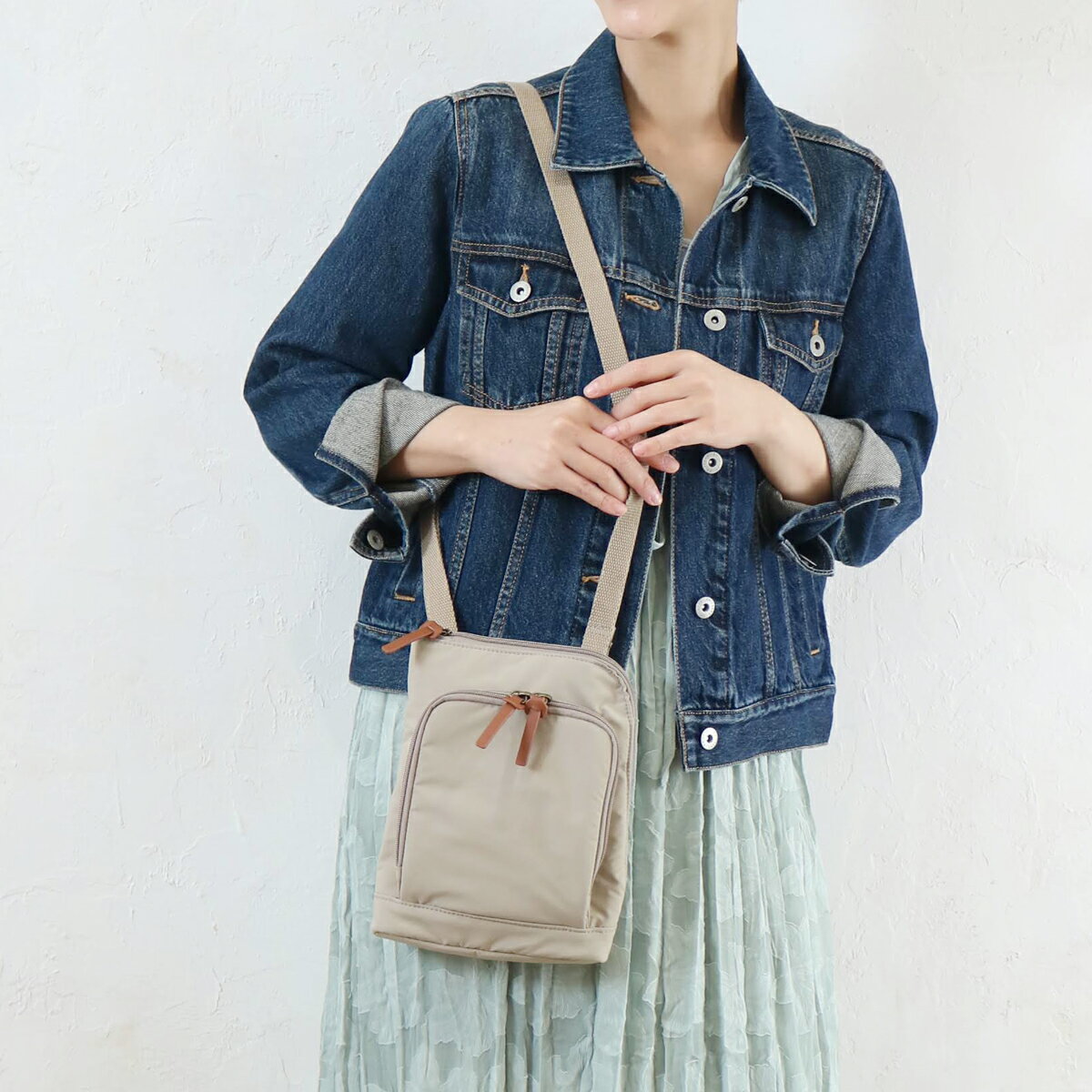 Rakuten - e.e.p.はっ水ナチュポケショルダー BAG バッグ レディース メンズ 男女兼用 ユニセックス プレゼント おしゃれ お洒落 トレンド 映え バッグ ブラック ベージュ シルバーグレー 秋 冬 25aw AW メール便不可
