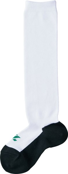 メーカー ZETT（ゼット） カテゴリー 野球 分類 ストッキング 商品名 ZETT（ゼット）　BK03BS　1119　野球　ソックス 底黒3Pソックス S 19-21cm　19SS 品番 Z-BK03BS-1119 カラー・仕様・サイズ 素材：ポリエステル、綿、ナイロン、ポリウレタン 機能：つま先・かかとがダブル補強、ロングタイプの長尺仕様、かかとホールド機能 サイズ：19〜21cm 原産国：ベトナム 商品説明 足底部分をブラックカラーにする事で、足底の激しい汚れを目立ちにくくする足底ブラック仕様。かかと部を大きく作り、足首と土踏まず部分をサポートゴムでフィットさせる事で、かかと部のズレを防ぎフィット感を高める構造です。つま先とかかと部分に補強糸を加え耐久性をアップし、さらに丈はロングタイプの長尺仕様。ソフトな風合いと伸縮性に優れたベースボールソックス。お買い得の6足組。 　 　 　 　 　 　 　 　 ※この商品のカラーは、 1119（ホワイト/ブラク） となります。