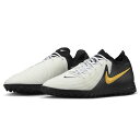 メーカー ナイキ（NIKE） カテゴリー サッカー 分類 トレーニングシューズ 商品名 ナイキ（NIKE）　FJ2583 100　サッカー　トレーニングシューズ　PHANTOM ファントム GX 2 プロ TF　24SP 品番 NJP-FJ2583-100 カラー・仕様・サイズ カラー：（100）ホワイト/メタリックゴールドコイン/ブラック 素材アッパー：合成樹脂/合成繊維アウトソール：ゴム底 対応グラウンド：ターフ・ショートパイル人工芝グラウンド 対象：メンズ・ユニセックス 生産国：インドネシア製 商品説明 伸縮性のあるFlyknitアッパーやこれまでにない敏捷性を実現するNike Cyclone 360トラクションなど、Nikeの最高のイノベーションにより、スキルを次のレベルへ引き上げよう。 　 　 　 　 　 　 　 　 ※この商品のカラーは、 （100）ホワイト/メタリックゴールドコイン/ブラック となります。