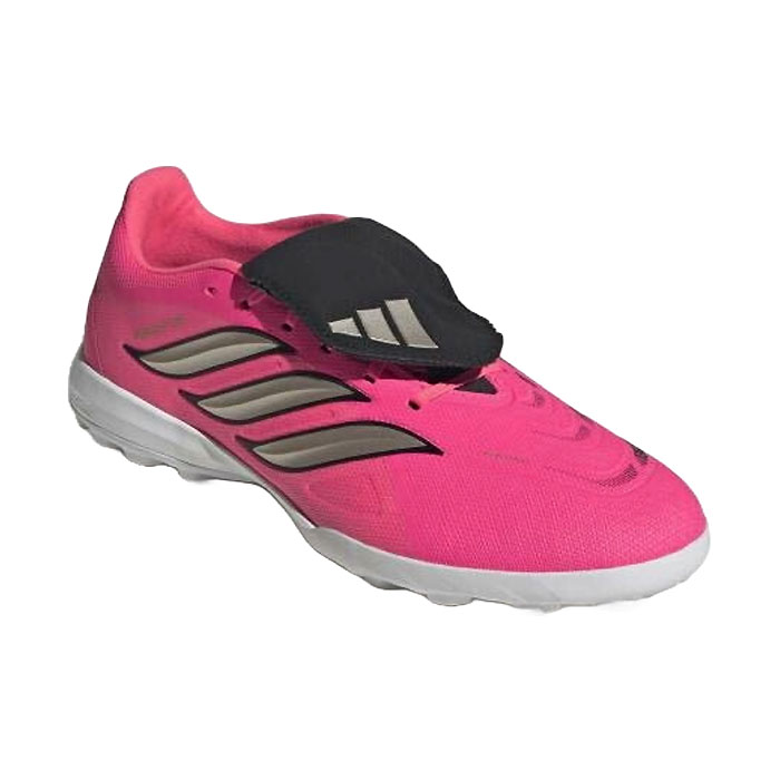 メーカー adidas（アディダス） カテゴリー サッカー 分類 トレーニングシュ-ズ 商品名 adidas（アディダス）　IH7212　サッカー　トレーニングシューズ　PREDATOR プレデター LEAGUE フォールディングタン TF 26Q3 品番 ADJ-IH7212 カラー・仕様・サイズ カラー：IH7212（ソーラーターボ×サーマルクローム×コアブラック） 素材アッパー：合成繊維アウトソール：ゴム底 対応グラウンド：ターフ・ショートパイル人工芝グラウンド 対象：メンズ・ユニセックス 生産国：インドネシア製 ROAD TO GLORY PACK 商品説明 折り返し式のシュータンを搭載しています。紐部分をカバーすることで、正確なキックをサポートします。テキスタイル素材をベースに表面コーティングを施したアッパーです。快適な履き心地と柔らかいボールタッチを両立。アッパーのストライクゾーンに戦略的にラバーフィンを配置し、ボールとのグリップ力を高めてコントロールを正確にします。素材：合成繊維/合成樹脂 　 　 　 　 　 　 　 　 ※この商品のカラーは、 IH7212（ソーラーターボ×サーマルクローム×コアブラック） となります。