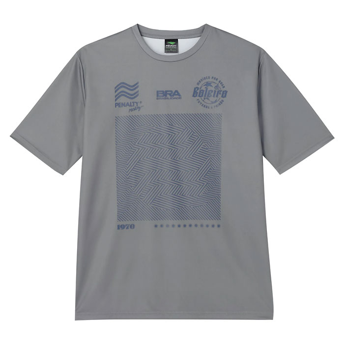 メーカー ペナルティ（PENALTY） カテゴリー サッカー　フットサル 分類 プラクティス シャツ 商品名 PENALTY（ペナルティ）　PTS6019 22　サッカー　フットサル　ハイス S/S 1970 ロゴプリント プラクティスシャツ 26SS 品番 WIN-PTS6019-22 カラー・仕様・サイズ カラー：22（チャコールグレー） 素材：ポリエステル100% 機能：吸汗速乾 対象：メンズ・ユニセックス 商品説明 芸術的な70年代のブラジルサッカーを基に現代風にリプロダクトしたデザインです。通気性と吸汗速乾性に優れているため、汗ばむシーンでも快適さをキープします。 　 　 　 　 　 　 　 　 ※この商品のカラーは、 22（チャコールグレー） となります。