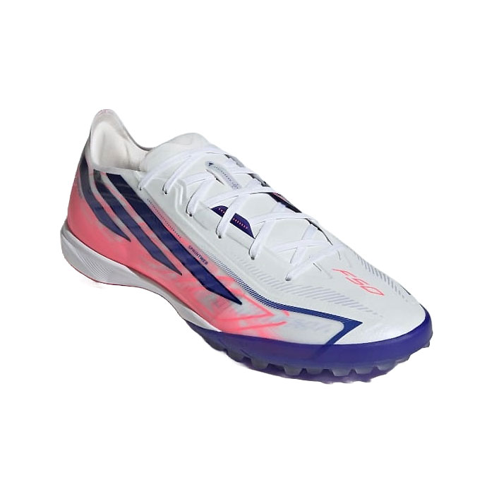 メーカー adidas（アディダス） カテゴリー サッカー 分類 トレーニングシュ-ズ 商品名 adidas（アディダス）　KJ6092　サッカー　トレーニングシューズ　F50 HYPERFAST PRO TF 26Q3 品番 ADJ-KJ6092 カラー・仕様・サイズ カラー：KJ6092（クラウドホワイト×ソーラーパープル×ソーラーターボ） 素材アッパー：合成樹脂/合成繊維アウトソール：ゴム底 対応グラウンド：ターフ・ショートパイル人工芝グラウンド 対象：メンズ・ユニセックス 生産国：ベトナム製 CHAOS VS CONTROL PACK 商品説明 Haloskin+アッパーが足にしなやかにフィットし、極限までそぎ落とした軽さとダイレクトなボールタッチを生み出す。Lightstrikeミッドソールは、軽さと反発力を両立するクッショニングとして進化を遂げている。ターフコート用に設計されたラバーアウトソールが、ピッチでのグリップと安定感をしっかり確保する。 　 　 　 　 　 　 　 　 ※この商品のカラーは、 KJ6092（クラウドホワイト×ソーラーパープル×ソーラーターボ） となります。