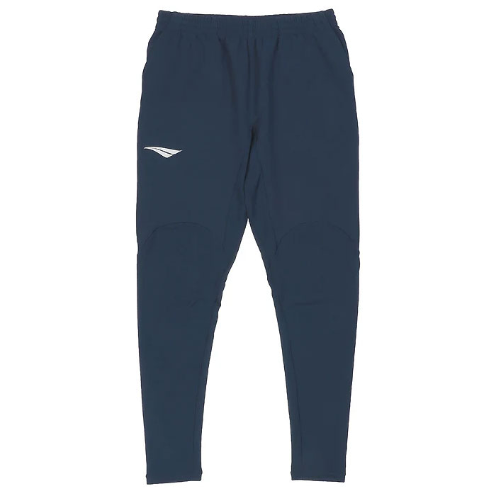 メーカー PENALTY（ペナルティ） カテゴリー サッカー　フットサル 分類 トレーニングウェア 商品名 PENALTY（ペナルティ）　PO4419　81　サッカー　フットサル　トレーニングウェア　ハイブリッド スリム ロングパンツ　25SS 品番 WIN-PO4419-81 カラー・仕様・サイズ カラー：81（ネイビー） 素材：ポリエステル90％/ポリウレタン10％ 対象：メンズ・ユニセックス 商品説明 膝上にはストレッチ性の高い布帛素材。股下ひざ下にはさらに伸縮性に優れたストレッチニット素材で切替え。 　 　 　 　 　 　 　 　 ※この商品のカラーは、 81（ネイビー） となります。