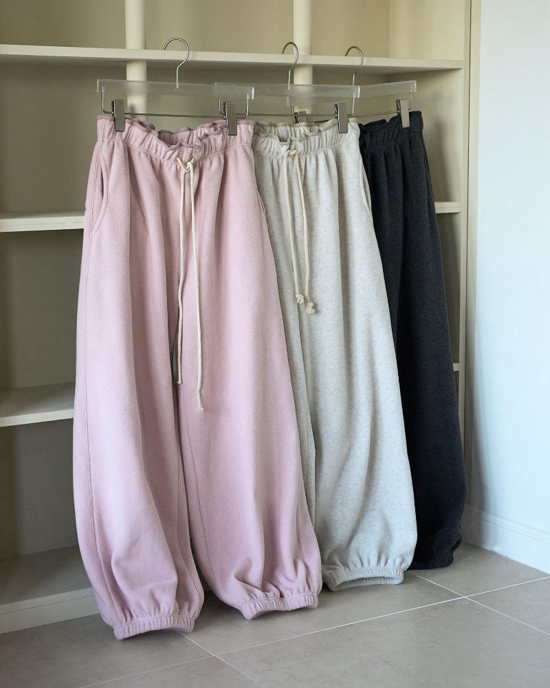 Rakuten - *予約販売 anukeアンヌーク 2026 Pre Fall Fleece Rough Pants 62620712 ボトムス 2026秋冬 2026年9月入荷予定
