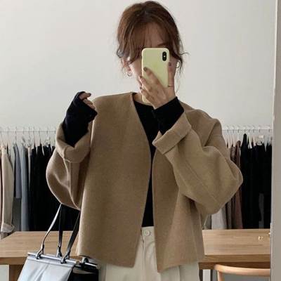 No Collar Jacket - ジャケット コート アウター レディース 送料無料 個性的 長袖 ショート丈 ノーカラー Vネック 無地 茶色 ベージュ フリーサイズ 秋 冬 きれいめ 上品 おしゃれ シンプル カジュアル クール 普段使い 着回し 重ね着 ドロップショルダー