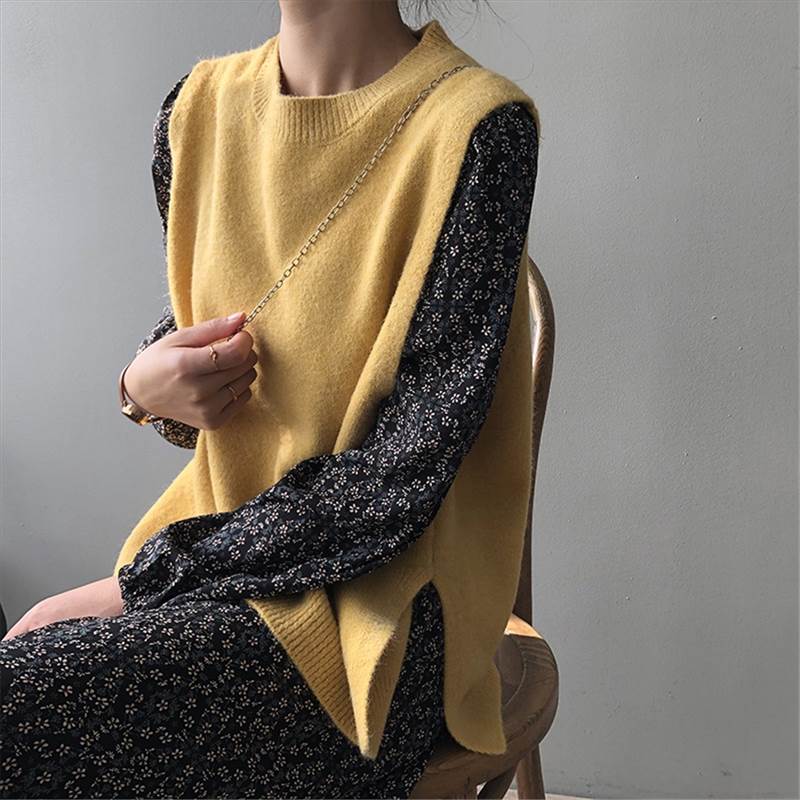 トップス ベスト チョッキ ニット 5色展開 レディース ラウンドネック ノースリーブ 春 秋 冬 オシャレ 送料無料 個性的上品 エレガント かわいい 大人可愛い ガーリー 着回し 重ね着 シンプル カジュアル ラフ こなれ感 コーデ