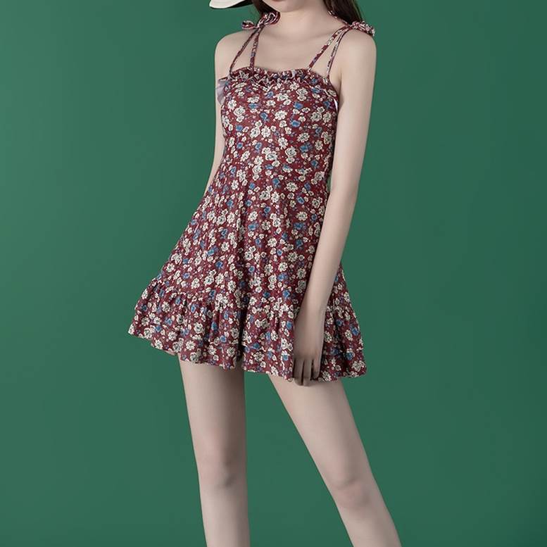 anetto ストアのワンピース 水着 レディース 花柄 キャミ ワンピ水着 小花柄 フリル 夏 リゾート 袖なし ストラップ 送料無料 個性的 フラワー ボタニカル 赤 ワインレッド リボン 大人可愛い きれいめ 上品 セクシー おしゃれ レトロ キュート｜アングル3