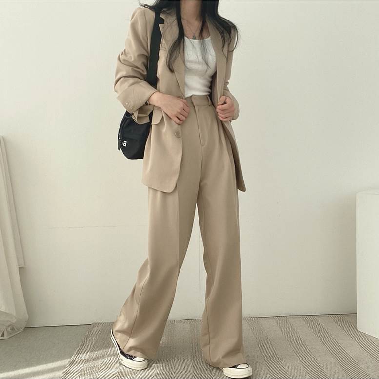 ベーシックパンツスーツ セットアップ レディース 春 秋 ツーピース 2点セット 上下セット スーツ パンツスーツ テーラードジャケット タックパンツ 送料無料 個性的 ストレート テーパードパンツ ハンサム カーキ ブラウン ブラック