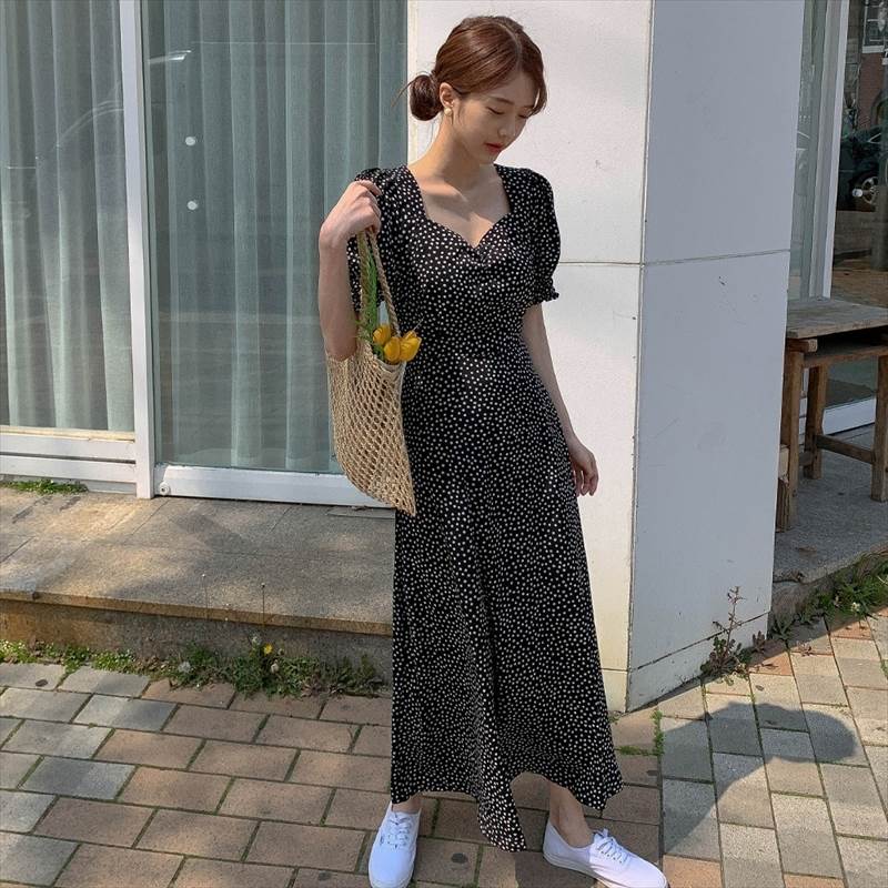 ワンピース ロングワンピース レディース 送料無料 個性的 パフスリーブ フリル 半袖 ペンタゴンネック ボリューム袖 ロング マキシ丈 花柄 黒 S M L XL お洒落 大人可愛い 上品 シンプル カジュアル ラフ ゆったり 大きめ 体型カバー