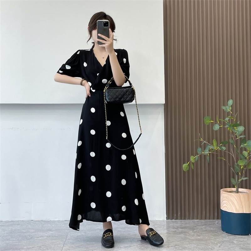 ワンピース フレアワンピース ロング ロング丈 マキシ マキシ丈 袖あり 半袖 Vネック 襟なし セミフレア 細身 Aライン ウエストマーク ウエストリボン バックリボン かわいい 大人可愛い シンプル 上品 おしゃれ 個性的 送料無料