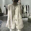 アウター ベスト 上着 袖なし ラウンドネック ワイド もこもこ モコモコ ふわふわ ポケット 前開き ポリエステル かわいい 大人可愛い シンプル カジュアル おしゃれ 大人女子 こなれ感 ラフ ルーズ 主役級 存在感 個性的 送料無料(4)