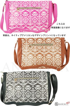 NICOLE LEE ニコールリーP10269 レディース ジオメトリック スタッズ 幾何学模様 カラーデニム フェイクレザー メッセンジャーバッグ ショルダーバッグ バイク 自転車通勤 学生 正規品 ニコルリー 送料無料 LAブランド 日本正規代理店