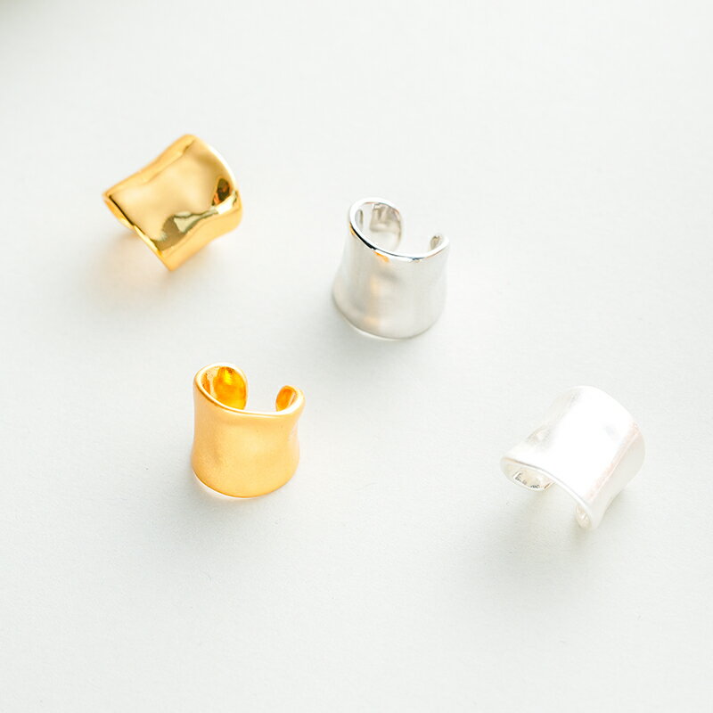 【イヤーカフ】イヤカフ イヤーカフス イヤリング 片耳 艶消し 金属アレルギー 重ね付け 個性的 18Kコーティング ゴールド シルバーニッケルフリー プチプラ シンプル おしゃれ 高見え 大人 レディース