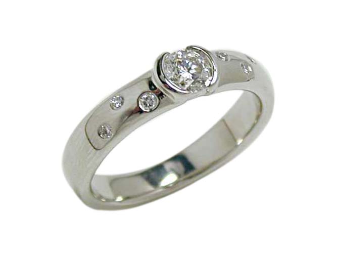Pt900プラチナダイヤモンドリング空枠(0.2ct〜1.0ct)リング製作・リフォームのサムネイル