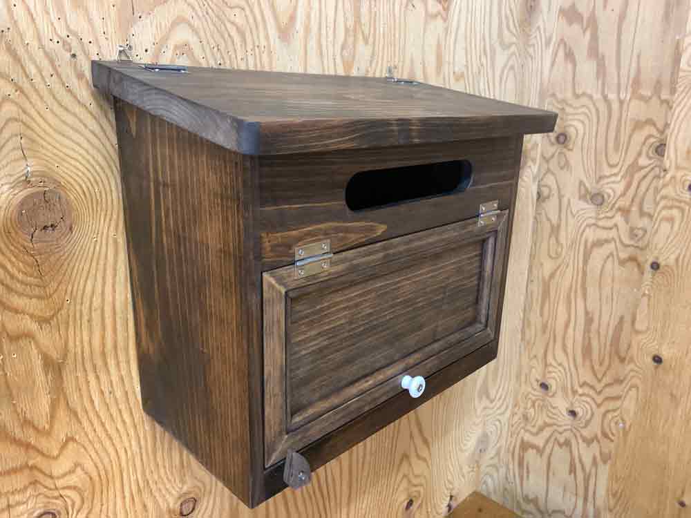 エンジェルズ ダストのポスト 横型 ダークブラウン 37×20×30cm ステンレス金具 フラット開閉 本体奥行17cm 大容量 木製 ひのき ハンドメイド オーダーメイド｜アングル3