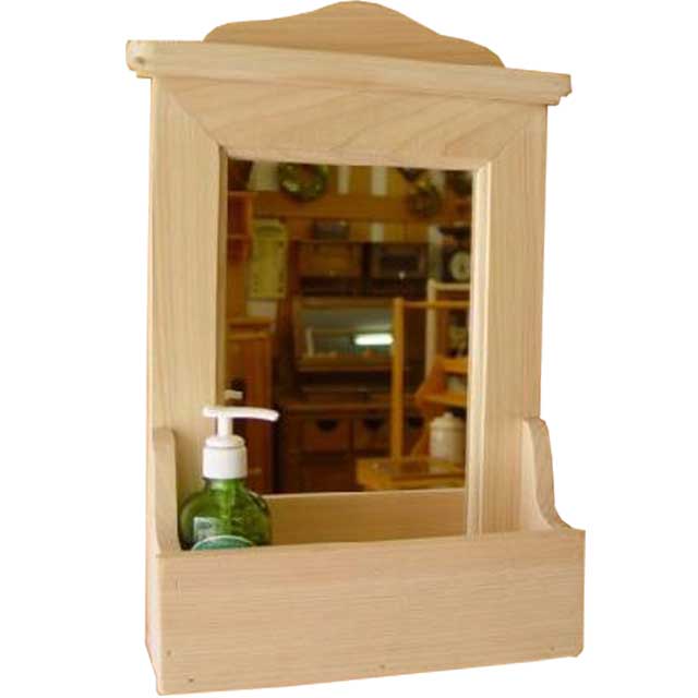 ボックス付きのミラーです。 小物を入れたり携帯を入れたりと何かと便利な小物入れです。 壁などへの取り付け方法は、商品にあらかじめ三角金具が打ってあるので、壁にクギやビスを打って引っ掛けてお使いください。 鏡はガラスやさんののを使用しています...