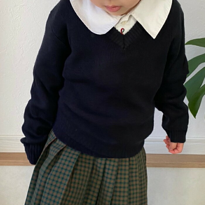 子供 スクールセーター 男女兼用 制服 キッズ スクール 子供服 濃紺 黒に近い紺 無地 学校 幼稚園 冠婚葬祭 フォーマル 防寒 受験 110 120 130 140 150 160 170cm 1着ならネコポス可能 シンプルな紺色のVネックセーター