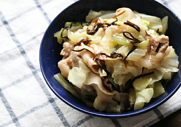 【コランダーで作る10分レシピ 第2回】レンジで簡単照り焼きチキン 主菜2種