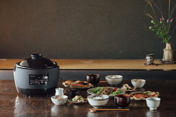 この春大注目!土鍋をすっぽり入れた炊飯器「かまどさん電気」で炊く白米が美味しすぎる