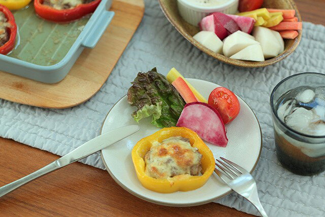 グリラーで作ろう!「パプリカの肉詰め」
