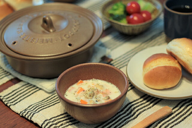 寒い朝にもピッタリ!エブリデイスープポット&レンジで作る「クラムチャウダー風スープ」