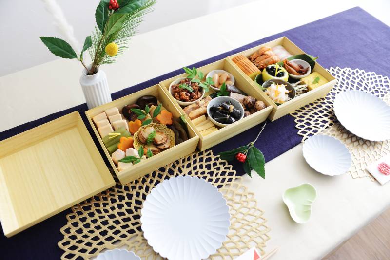 自宅で過ごすお正月「おせちを丁寧に愉しむお重や器」厳選6アイテム