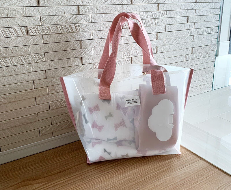 毎日の登園やママバッグとしても活躍!クッカヤプーの「プールバッグ」愛用スタッフの使い方